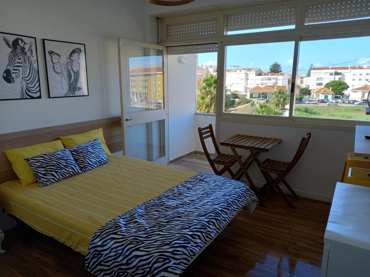 Savana House Peniche Hotel Exterior photo