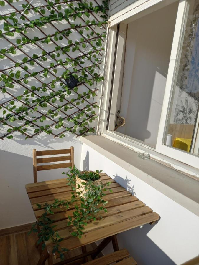 Savana House Peniche Hotel Exterior photo